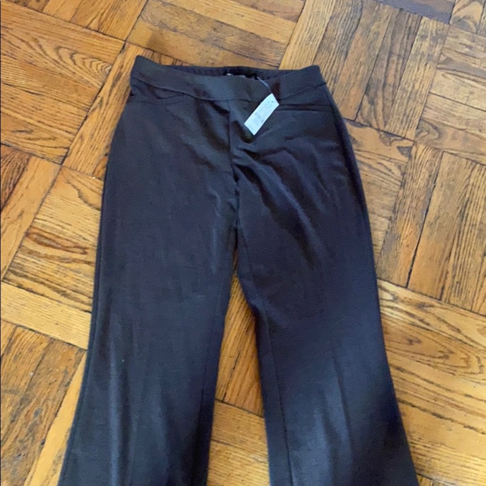 BROWN NEW YORK & COMPANY PANTS.